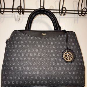 DKNY Denise MD Satchel R02 D7 J31 Black Handbag. New With Tags Msrp $268